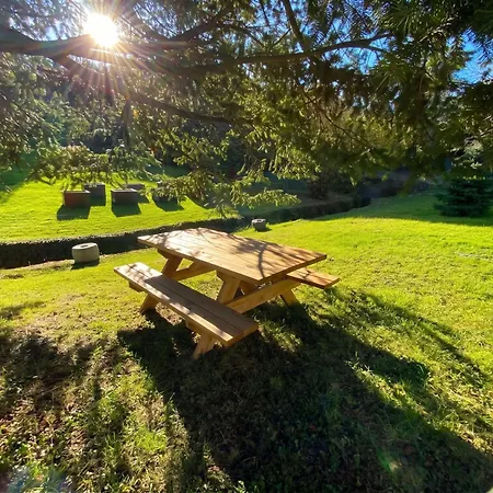 Maison A Avec Jardin Et Terrasse Vakantiehuis Orcines